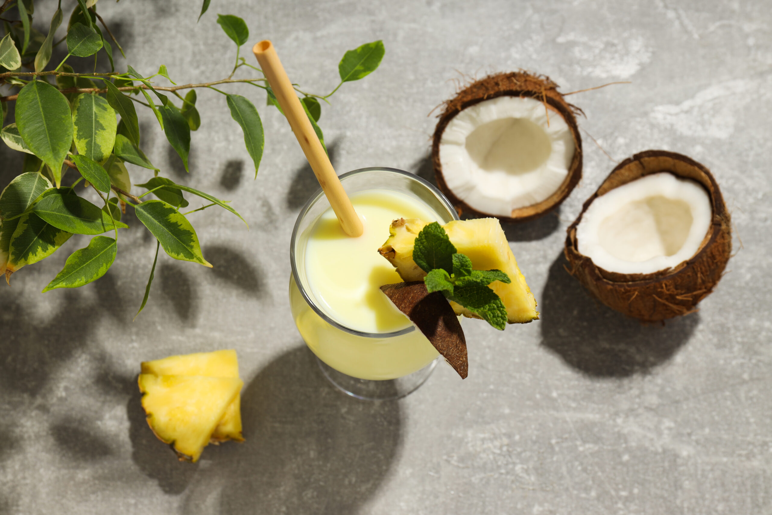 Tropical Smoothie Recipes: 5 Easy Blends Packed with Vitamins