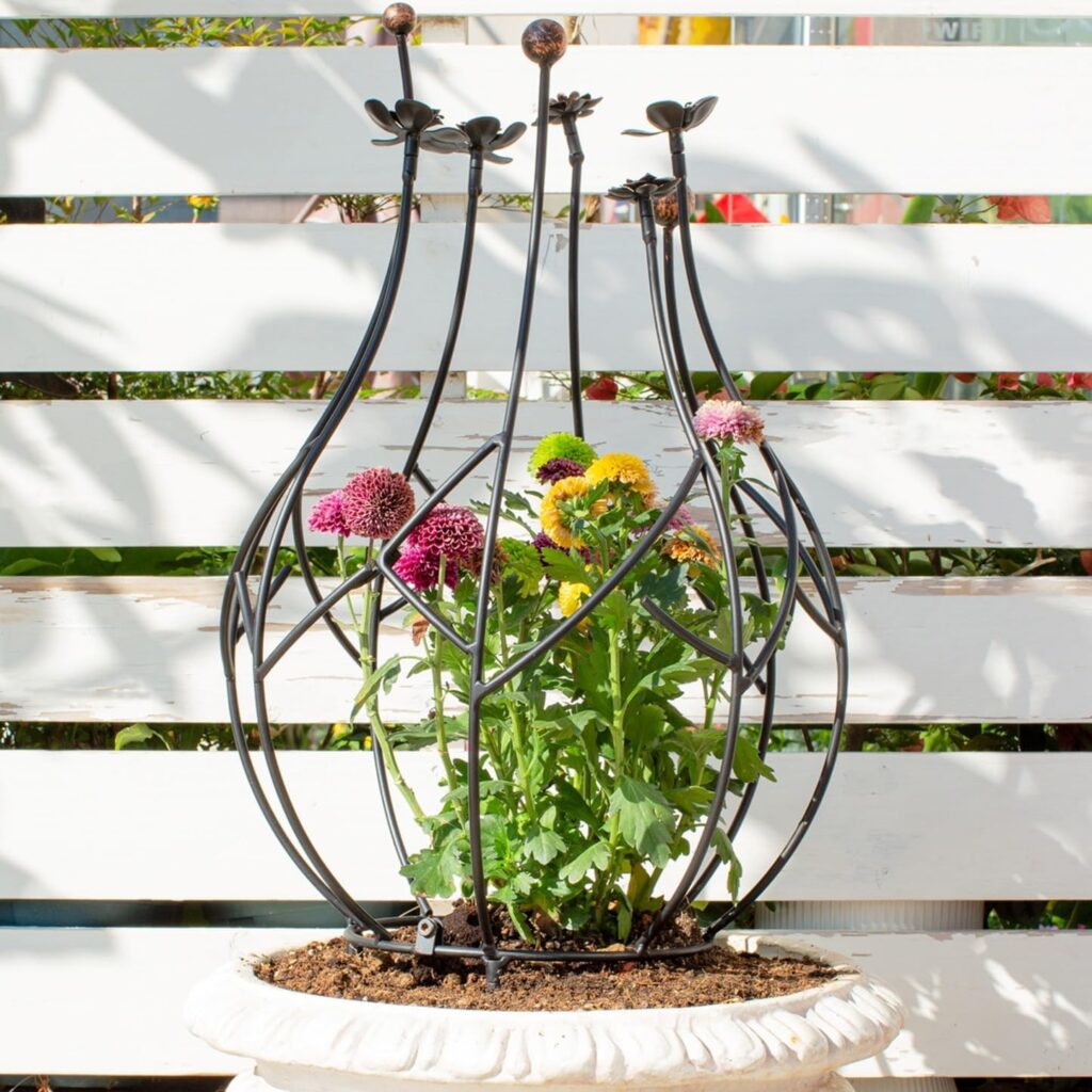 metal outdoor obelisk support gold leaf accent