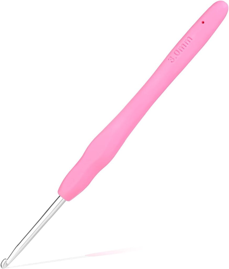 Pink ergonomic crochet hook for fine cotton cord crochet bag