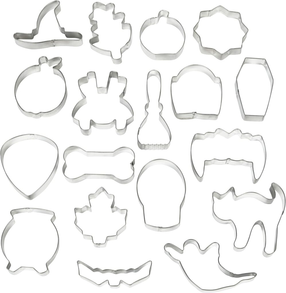 Wilton Halloween cookie cutter set 18-piece all classic Halloween shapes